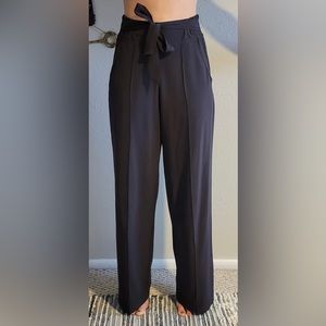 Lululemon Noir Pant